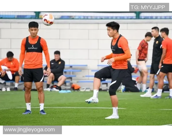 南京网球队在亚运会上的团队协作表现值得赞赏与反思